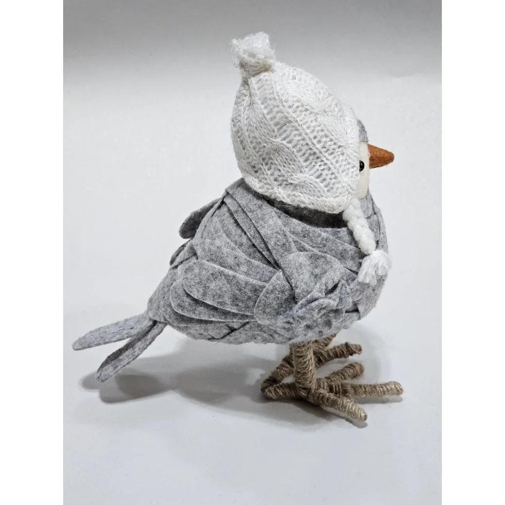 Target Spritz 2014 Bird Winter Wonderland Toboggan Hat Wondershop Feather Friend